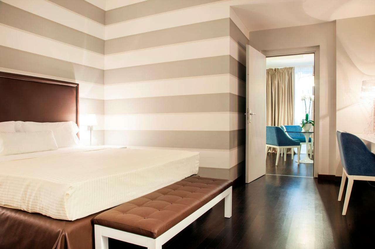 ซินา เดอ ลา วิลล์ Hotel มิลาน ภายนอก รูปภาพ